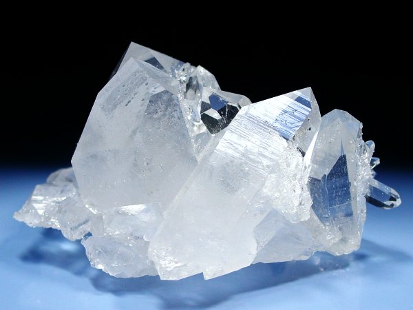 アーカンソー州産水晶クラスター