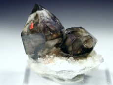 スモーキークォーツ煙水晶原石（オーストラリア・モララ産）
