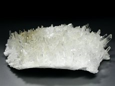 ニードル水晶クラスター(スイスアルプス産)